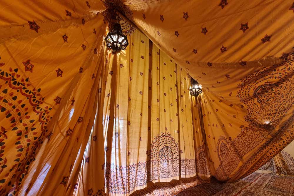 Saffron roof lining installation - 9x6m