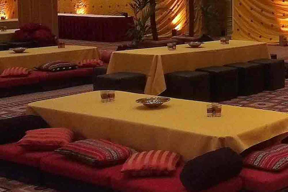 8ftx3ft Ottoman Dining Table - Seating 8-10 People